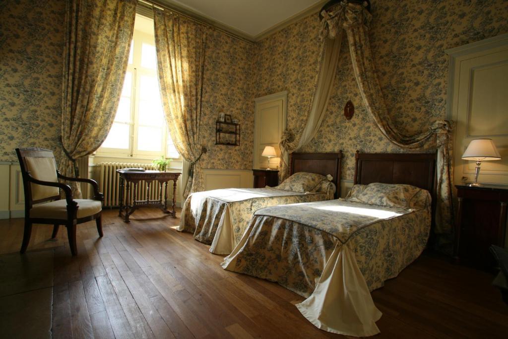 Chateau De Beaujeu Sens-Beaujeu Номер фото